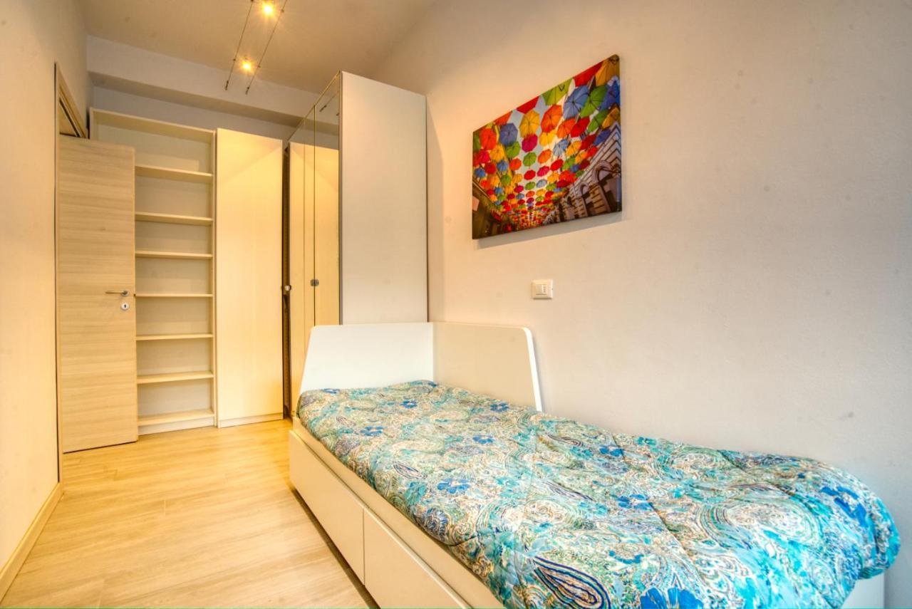 Caseospitali - Casa Janas, Elegante Trilocale Per 5 In Zona Centrale Milan Exterior photo